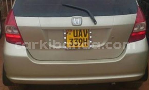 Nunua Ilio tumika Honda FIT Nyingine Gari ndani ya Kampala nchini Uganda Nunua Ilio tumika Honda FIT Nyingine Gari ndani ya Kampala nchini Uganda