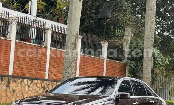 Buy Used Mercedes-Benz E-Classe Black Car in Kampala in Uganda Buy Used Mercedes-Benz E-Classe Black Car in Kampala in Uganda