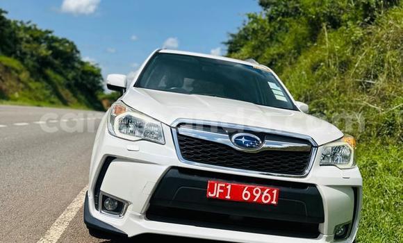 Nunua Imported Subaru Forester Nyeupe Gari ndani ya Kampala nchini Uganda Nunua Imported Subaru Forester Nyeupe Gari ndani ya Kampala nchini Uganda