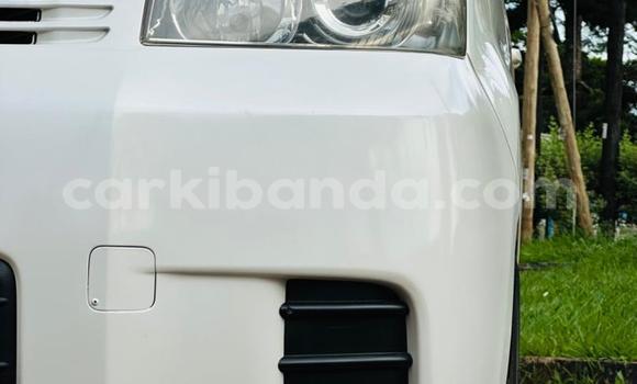 Nunua Ilio tumika Toyota Allex Nyeupe Gari ndani ya Kampala nchini Uganda Nunua Ilio tumika Toyota Allex Nyeupe Gari ndani ya Kampala nchini Uganda