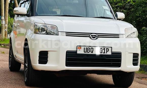 Nunua Ilio tumika Toyota Allex Nyeupe Gari ndani ya Kampala nchini Uganda Nunua Ilio tumika Toyota Allex Nyeupe Gari ndani ya Kampala nchini Uganda