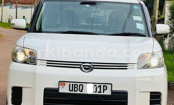Nunua Ilio tumika Toyota Allex Nyeupe Gari ndani ya Kampala nchini Uganda Nunua Ilio tumika Toyota Allex Nyeupe Gari ndani ya Kampala nchini Uganda