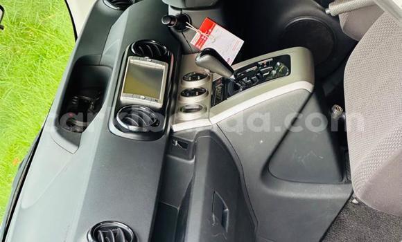 Nunua Ilio tumika Toyota Allex Nyeupe Gari ndani ya Kampala nchini Uganda Nunua Ilio tumika Toyota Allex Nyeupe Gari ndani ya Kampala nchini Uganda