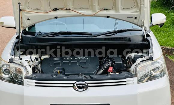 Nunua Ilio tumika Toyota Allex Nyeupe Gari ndani ya Kampala nchini Uganda Nunua Ilio tumika Toyota Allex Nyeupe Gari ndani ya Kampala nchini Uganda