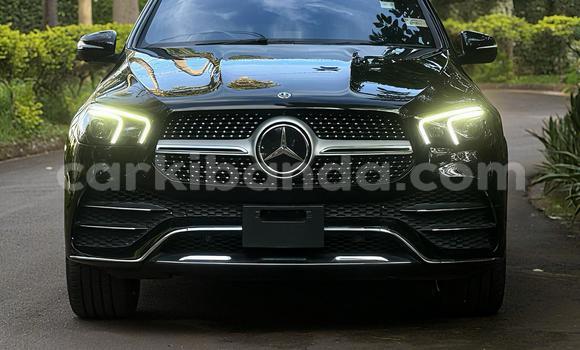 Buy New Mercedes-Benz C-Classe Black Car in Kalangala in Central Buy New Mercedes-Benz C-Classe Black Car in Kalangala in Central