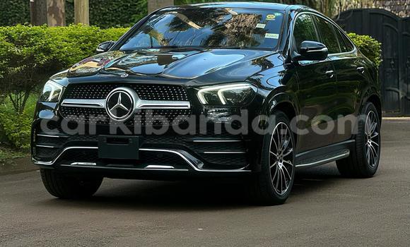 Nunua Mpya Mercedes-Benz C-Classe Nyeusi Gari ndani ya Kalangala nchini Kati Nunua Mpya Mercedes-Benz C-Classe Nyeusi Gari ndani ya Kalangala nchini Kati