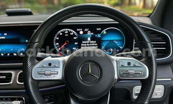Nunua Mpya Mercedes-Benz C-Classe Nyeusi Gari ndani ya Kalangala nchini Kati Nunua Mpya Mercedes-Benz C-Classe Nyeusi Gari ndani ya Kalangala nchini Kati