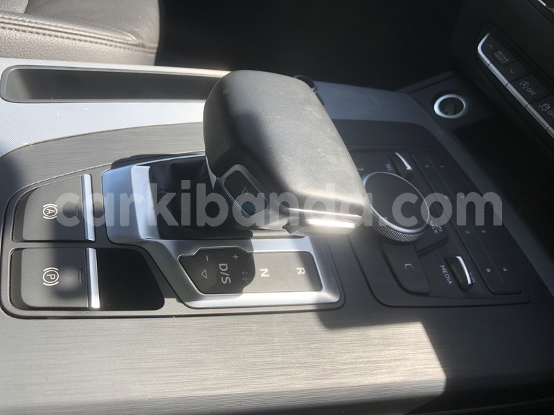 Big with watermark audi q5 uganda kampala 25485