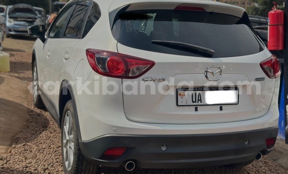 Nunua Mpya Mazda CX-5 Nyeupe Gari ndani ya Kampala nchini Uganda Nunua Mpya Mazda CX-5 Nyeupe Gari ndani ya Kampala nchini Uganda