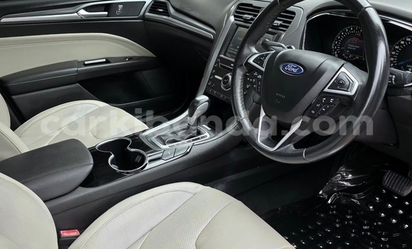 Nunua Mpya Ford Mondeo Nyingine Gari ndani ya Kampala nchini Uganda Nunua Mpya Ford Mondeo Nyingine Gari ndani ya Kampala nchini Uganda