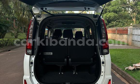 Buy New Toyota Noah White Car in Kampala in Uganda Buy New Toyota Noah White Car in Kampala in Uganda