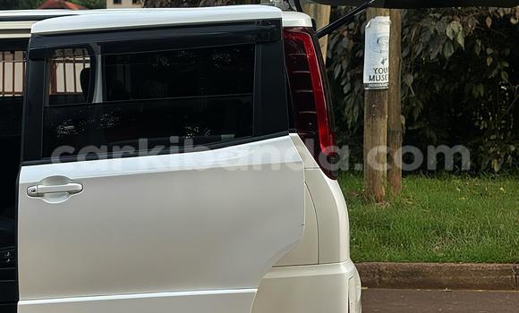 Buy New Toyota Noah White Car in Kampala in Uganda Buy New Toyota Noah White Car in Kampala in Uganda