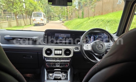 Nunua Mpya Mercedes-Benz C-Classe Bluu Gari ndani ya Kampala nchini Uganda Nunua Mpya Mercedes-Benz C-Classe Bluu Gari ndani ya Kampala nchini Uganda