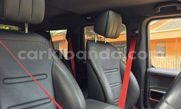 Nunua Mpya Mercedes-Benz C-Classe Bluu Gari ndani ya Kampala nchini Uganda Nunua Mpya Mercedes-Benz C-Classe Bluu Gari ndani ya Kampala nchini Uganda