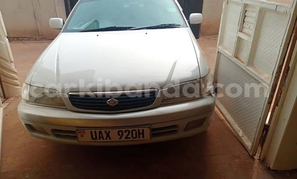 Gura Yakoze Toyota Premio White Imodoka i Kampala mu Uganda Gura Yakoze Toyota Premio White Imodoka i Kampala mu Uganda