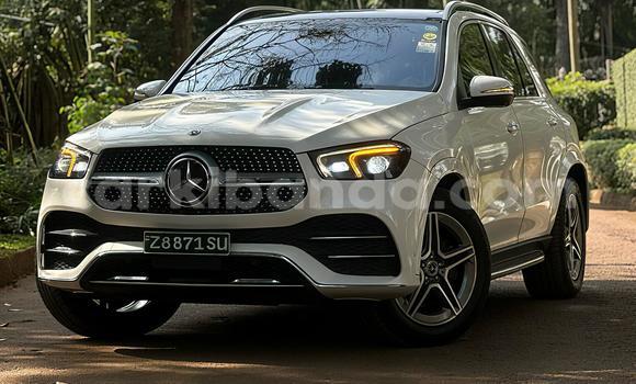Nunua Mpya Mercedes‒Benz AMG GLE Coupe Nyeupe Gari ndani ya Kampala nchini Uganda Nunua Mpya Mercedes‒Benz AMG GLE Coupe Nyeupe Gari ndani ya Kampala nchini Uganda