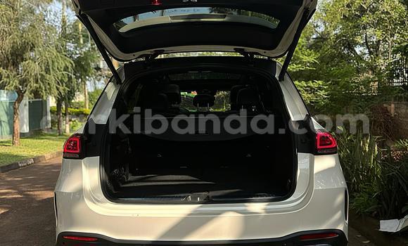 Nunua Mpya Mercedes‒Benz AMG GLE Coupe Nyeupe Gari ndani ya Kampala nchini Uganda Nunua Mpya Mercedes‒Benz AMG GLE Coupe Nyeupe Gari ndani ya Kampala nchini Uganda