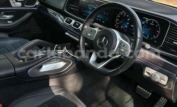 Nunua Mpya Mercedes‒Benz AMG GLE Coupe Nyeupe Gari ndani ya Kampala nchini Uganda Nunua Mpya Mercedes‒Benz AMG GLE Coupe Nyeupe Gari ndani ya Kampala nchini Uganda