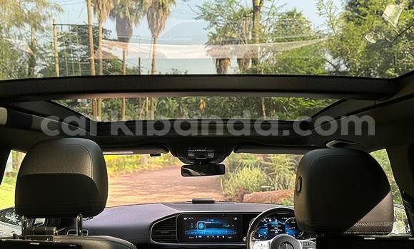 Nunua Mpya Mercedes‒Benz AMG GLE Coupe Nyeupe Gari ndani ya Kampala nchini Uganda Nunua Mpya Mercedes‒Benz AMG GLE Coupe Nyeupe Gari ndani ya Kampala nchini Uganda