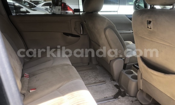 Acheter Neuf Voiture Nissan Elgrand Gris à Kampala, Ouganda Acheter Neuf Voiture Nissan Elgrand Gris à Kampala, Ouganda