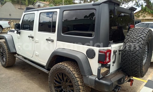 Nunua Mpya Jeep Wrangler Nyeupe Gari ndani ya Kampala nchini Uganda Nunua Mpya Jeep Wrangler Nyeupe Gari ndani ya Kampala nchini Uganda