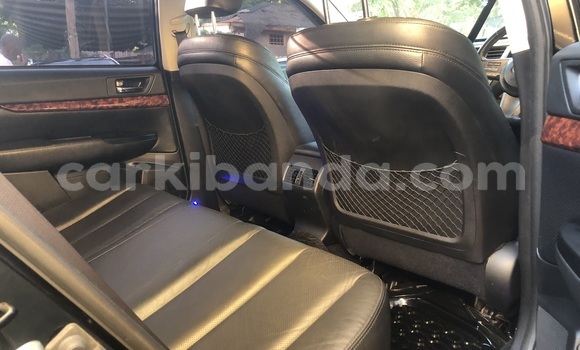 Gura Nshya Toyota Harrier White Imodoka i Kampala mu Uganda Gura Nshya Toyota Harrier White Imodoka i Kampala mu Uganda