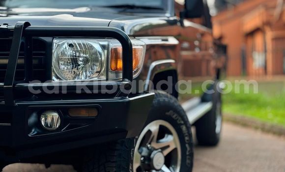 Nunua Mpya Toyota Land Cruiser Nyingine Gari ndani ya Kampala nchini Uganda Nunua Mpya Toyota Land Cruiser Nyingine Gari ndani ya Kampala nchini Uganda