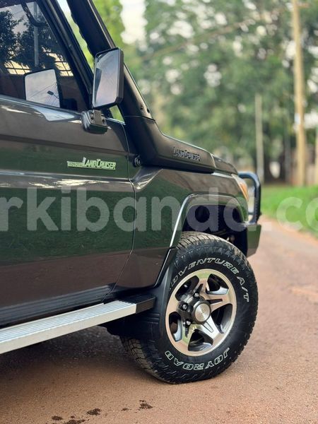 Big with watermark toyota land cruiser uganda kampala 25510