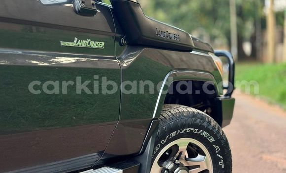 Nunua Mpya Toyota Land Cruiser Nyingine Gari ndani ya Kampala nchini Uganda Nunua Mpya Toyota Land Cruiser Nyingine Gari ndani ya Kampala nchini Uganda