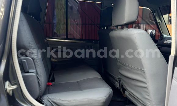 Nunua Mpya Toyota Land Cruiser Nyingine Gari ndani ya Kampala nchini Uganda Nunua Mpya Toyota Land Cruiser Nyingine Gari ndani ya Kampala nchini Uganda