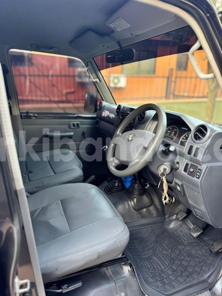 Big with watermark toyota land cruiser uganda kampala 25510