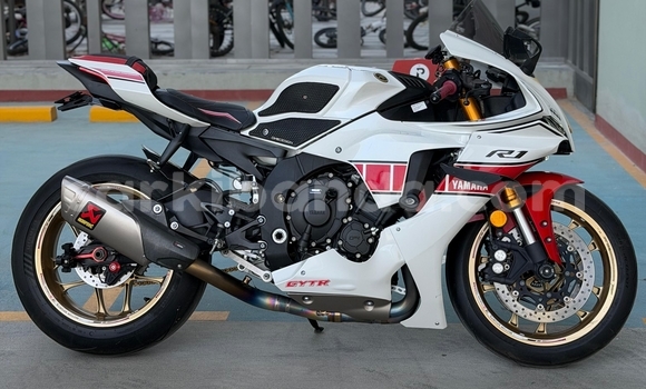 Buy Used Yamaha R1 White Bike in Kampala in Uganda