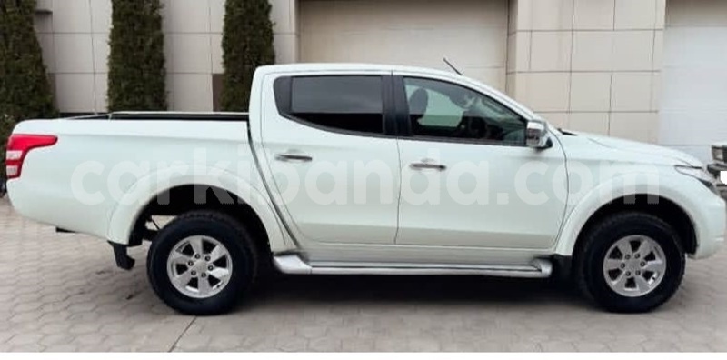 Big with watermark mitsubishi l200 uganda kampala 25516