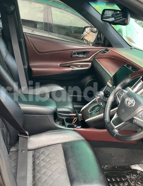 Big with watermark toyota harrier uganda kampala 25522