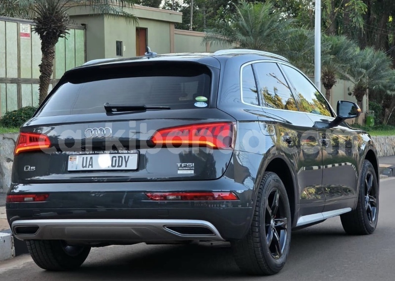 Big with watermark audi q5 uganda kampala 25528