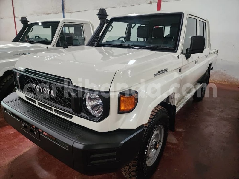Big with watermark toyota land cruiser uganda kampala 25533