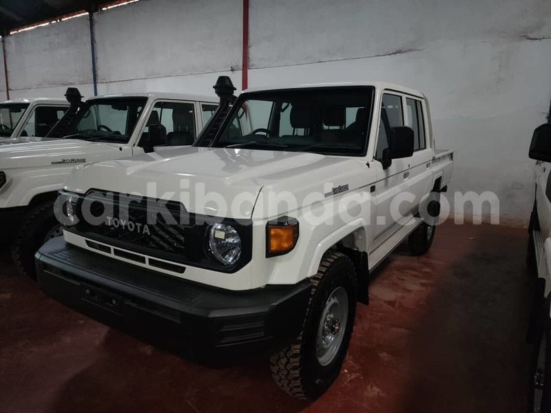 Big with watermark toyota land cruiser uganda kampala 25533