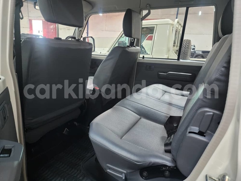 Big with watermark toyota land cruiser uganda kampala 25533