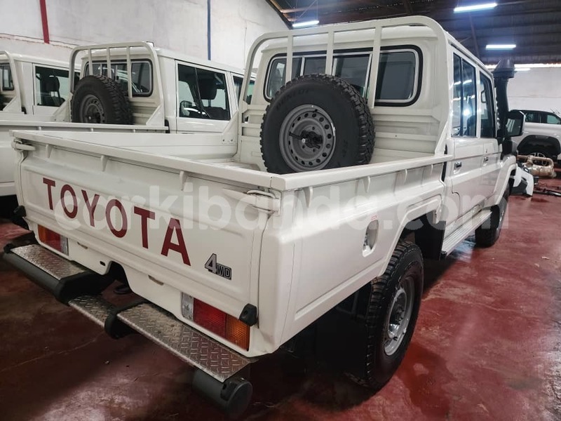 Big with watermark toyota land cruiser uganda kampala 25533