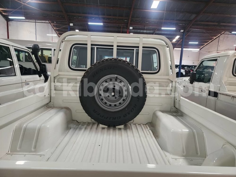 Big with watermark toyota land cruiser uganda kampala 25533