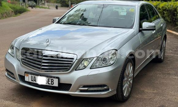 Gura Nshya Mercedes‒Benz E–Class Silver Imodoka i Kampala mu Uganda Gura Nshya Mercedes‒Benz E–Class Silver Imodoka i Kampala mu Uganda