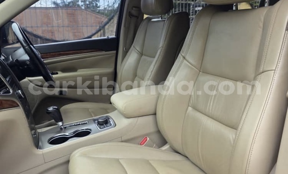 Gura Yakoze Jeep Grand Cherokee Other Imodoka i Kampala mu Uganda Gura Yakoze Jeep Grand Cherokee Other Imodoka i Kampala mu Uganda