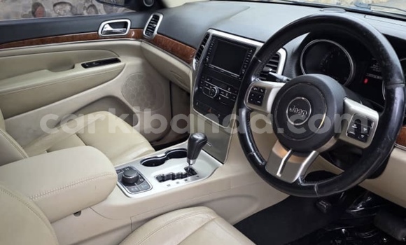 Gura Yakoze Jeep Grand Cherokee Other Imodoka i Kampala mu Uganda Gura Yakoze Jeep Grand Cherokee Other Imodoka i Kampala mu Uganda