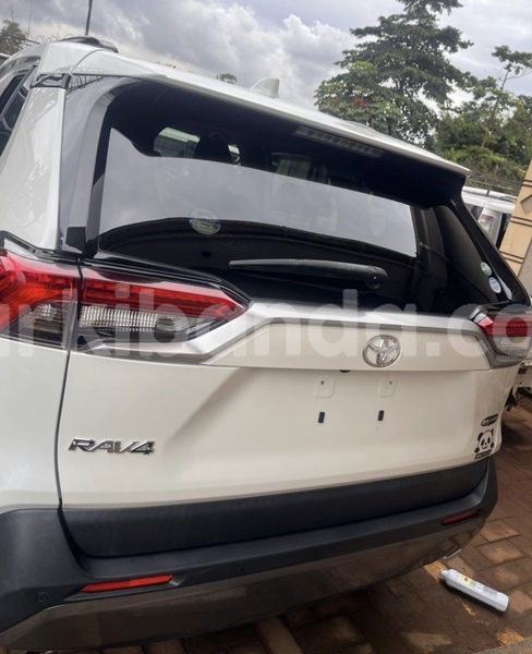 Big with watermark toyota rav4 uganda kampala 25539