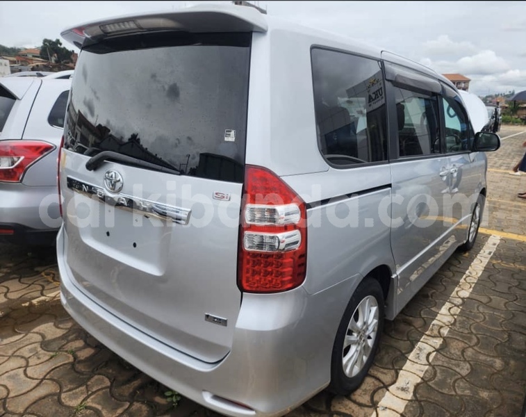 Big with watermark toyota noah uganda kampala 25541
