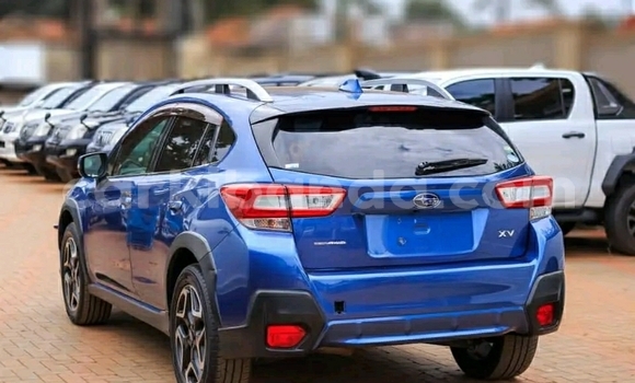 Nunua Ilio tumika Subaru XV Fedha Gari ndani ya Kampala nchini Uganda Nunua Ilio tumika Subaru XV Fedha Gari ndani ya Kampala nchini Uganda
