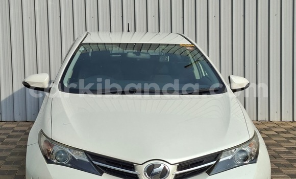 Buy New Toyota Auris White Car in Kampala in Uganda Buy New Toyota Auris White Car in Kampala in Uganda