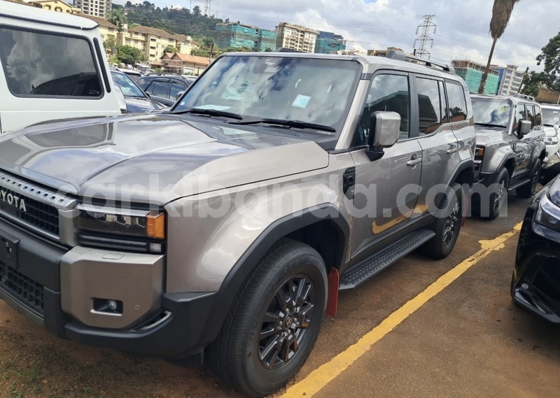 Big with watermark toyota land cruiser uganda kampala 25547