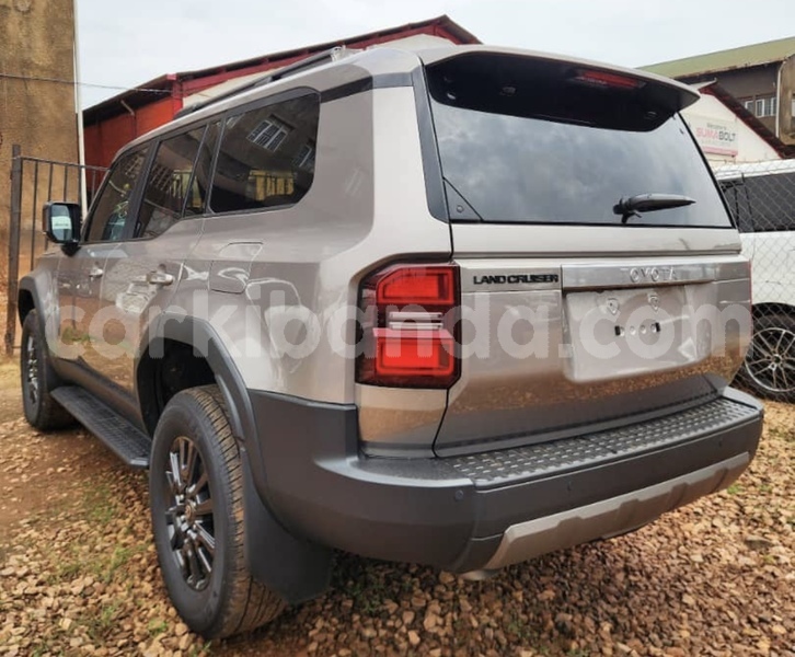 Big with watermark toyota land cruiser uganda kampala 25547