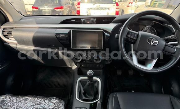 Nunua Mpya Toyota Hiluxe Revo Nyingine Gari ndani ya Kampala nchini Uganda Nunua Mpya Toyota Hiluxe Revo Nyingine Gari ndani ya Kampala nchini Uganda